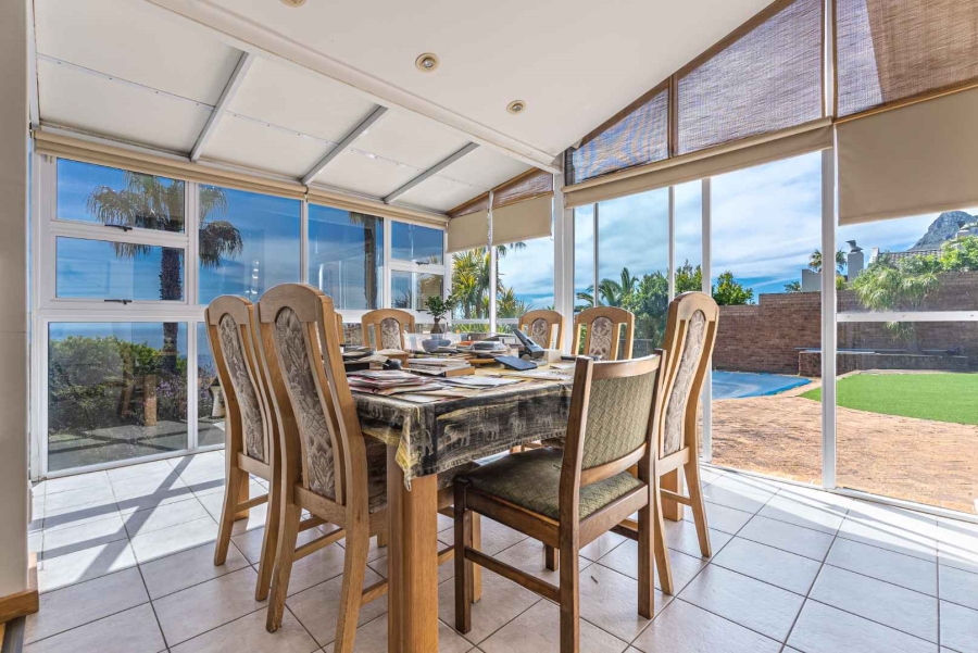 5 Bedroom Property for Sale in Camps Bay Western Cape